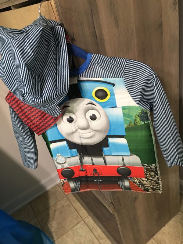 thomas the train costume walmart